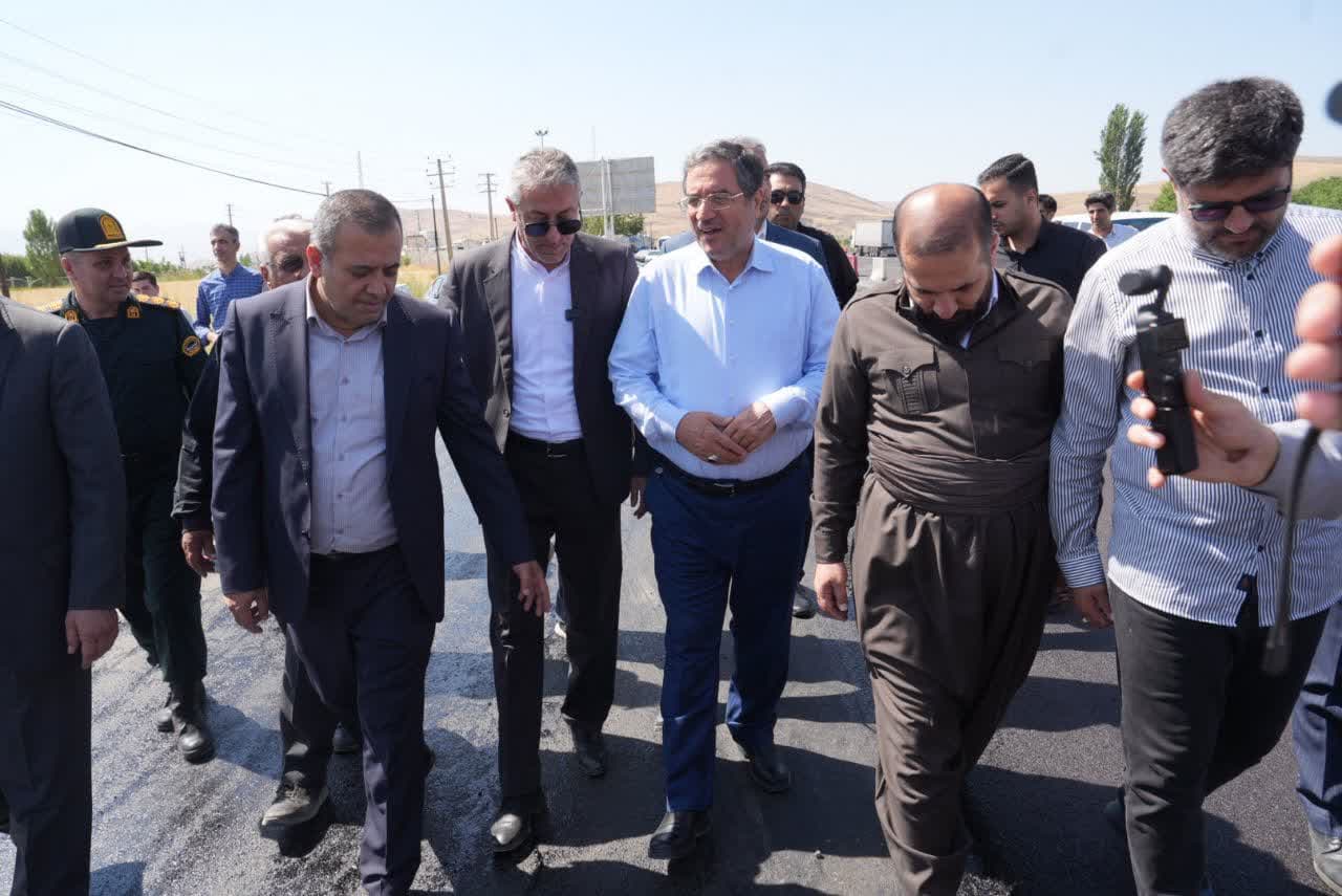 بازدید استاندار آذربایجانغربی از عملیات راهسازی محور نقده - پیرانشهر + تصاویر