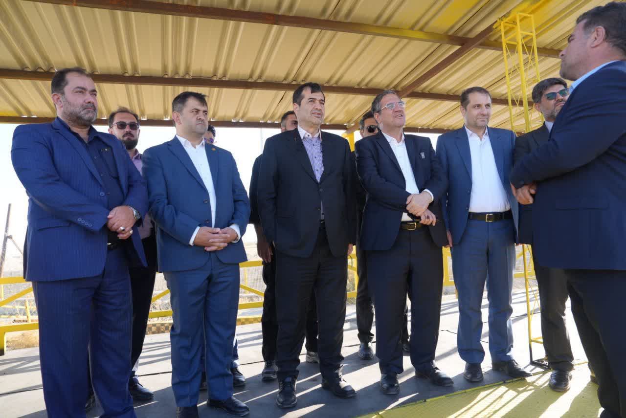 بازدید وزیر ورزش و جوانان از پیست اتومبیلرانی دهکده ساحلی چیچست ارومیه + تصاویر