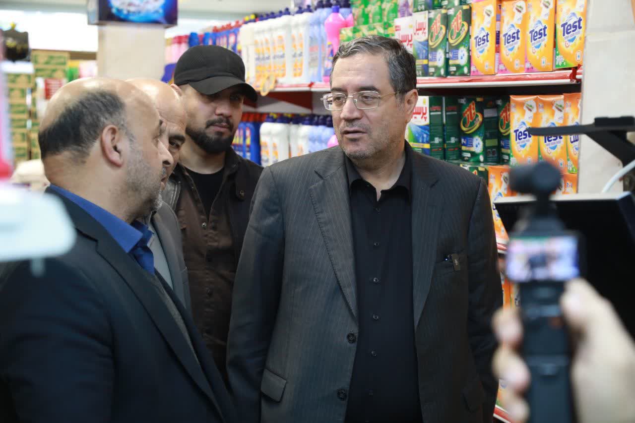 نظارت میدانی استاندار آذربایجان‌غربی بر بازار ارومیه + تصاویر