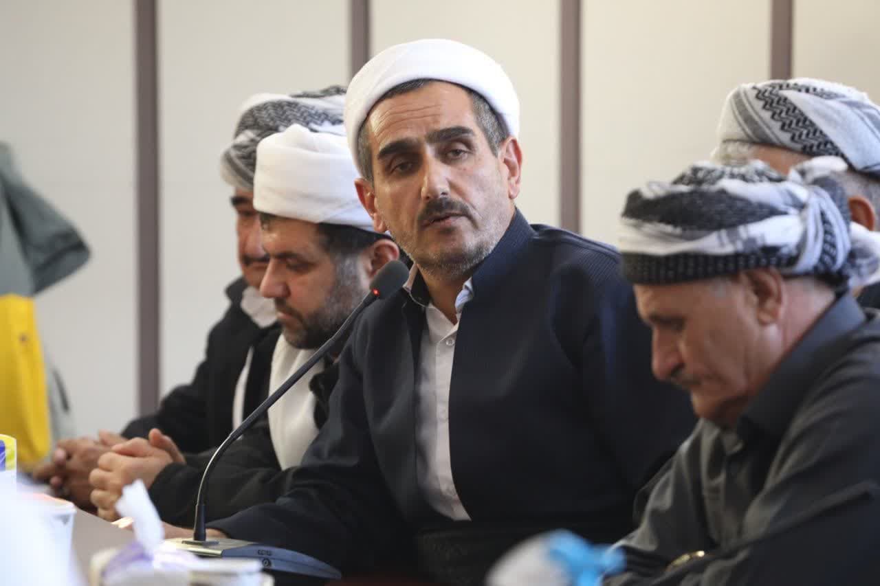 آلبوم تصویری / دیدار استاندار آذربایجانغربی با جمعی از روحانیون، سران طوایف و عشایر شهرستان پیرانشهر