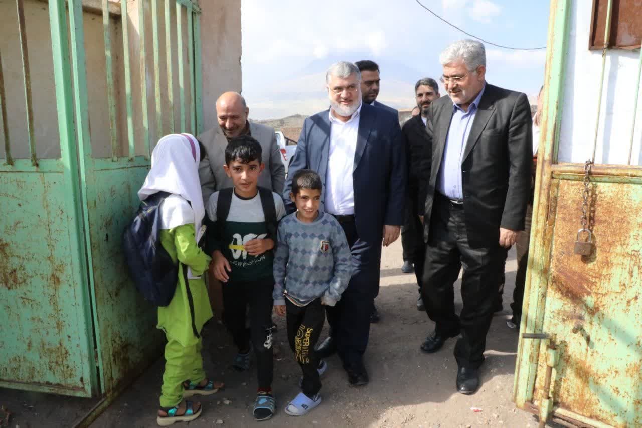 آلبوم تصویری / حضور استاندار آذربایجانغربی در جمع مردم روستای مرزی سوریک ماکو