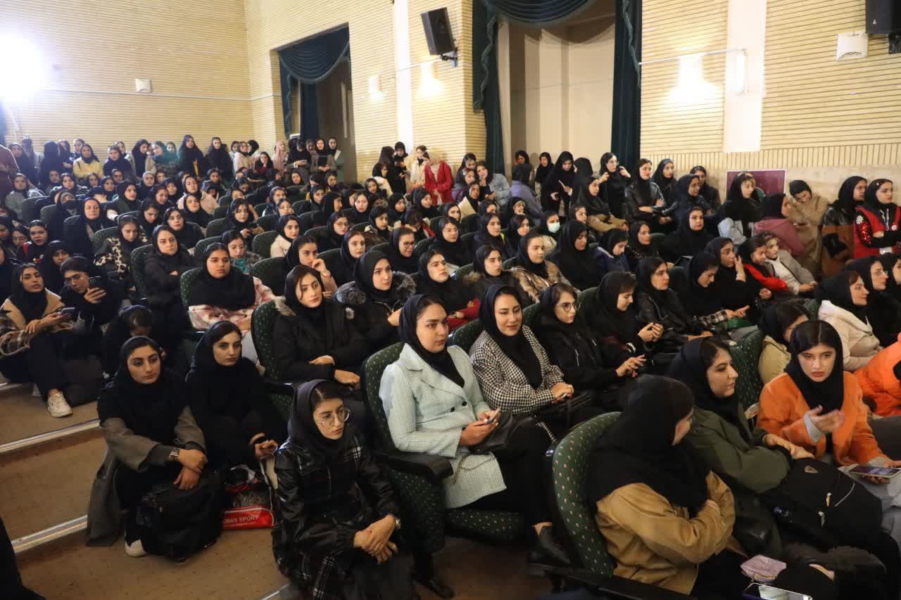 آلبوم تصویری / برگزاری آیین گرامیداشت 16 آذر و روز دانشجو در دانشگاه ارومیه