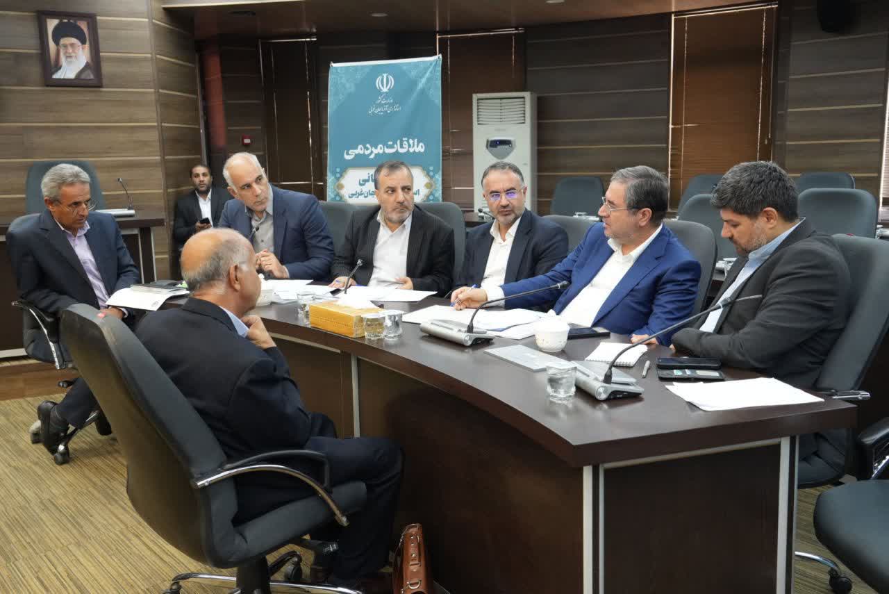 برگزاری ملاقات مردمی استاندار آذربایجانغربی + تصاویر