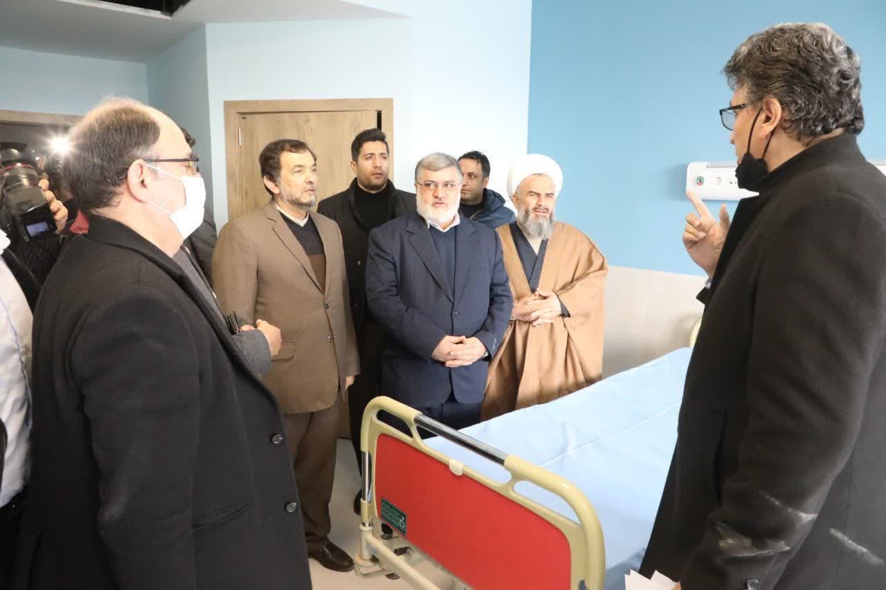 بازدید استاندار آذربایجانغربی از روند اجرای طرح توسعه بیمارستان امام خمینی(ره) نقده