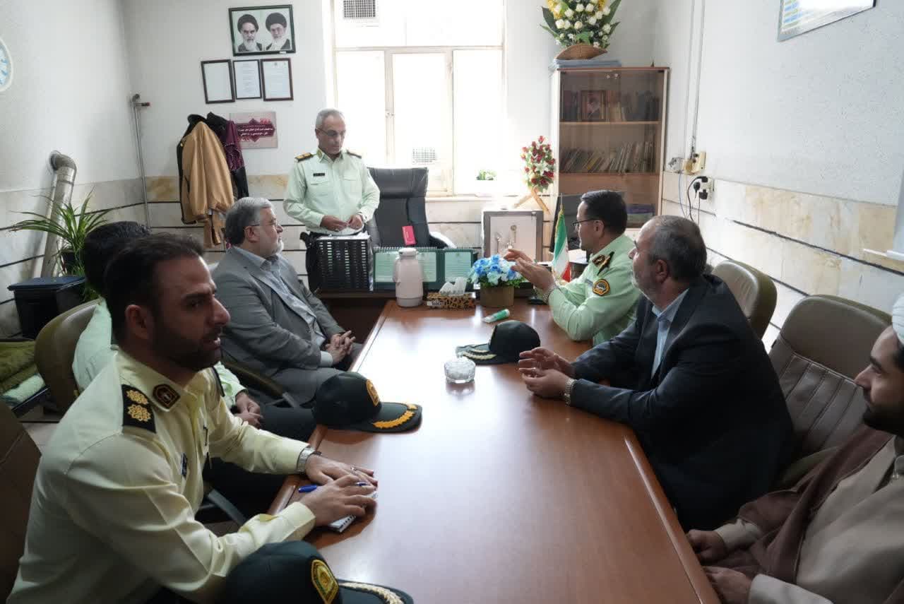 آلبوم تصویری / تجلیل استاندار آذربایجانغربی از فرماندهان و کارکنان انتظامی