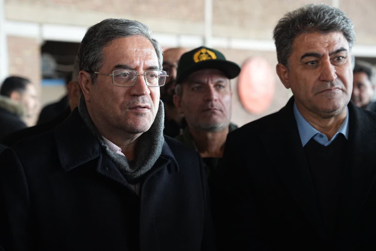 بازدید استاندار آذربایجان‌غربی از کارخانه راکد آجر سفال گرگین + تصاویر