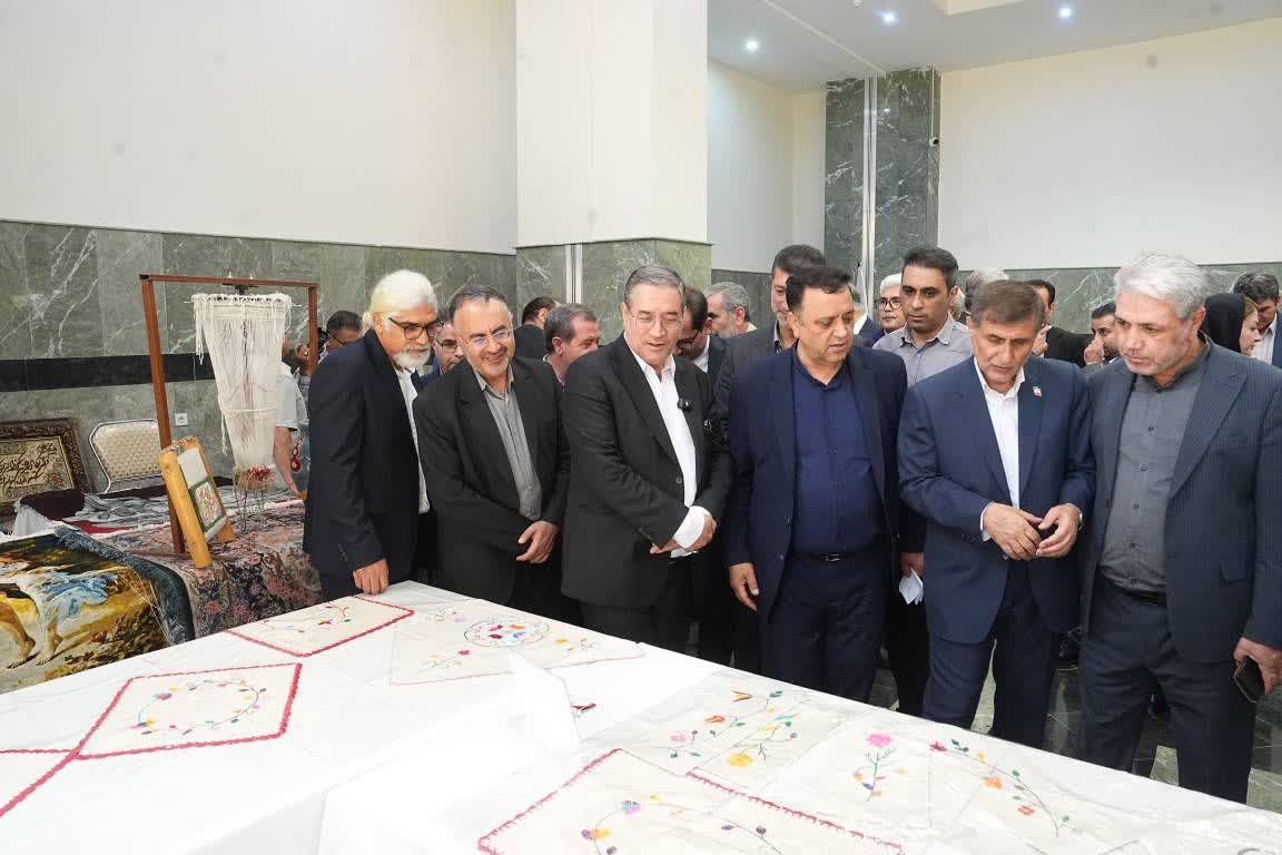 افتتاح نمایشگاه صنایعدستی در ارومیه + تصاویر