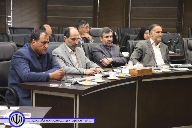 استاندار آذربایجان غربی: دستگاه های متولی ساماندهی کودکان کار فعالتر عمل کنند
