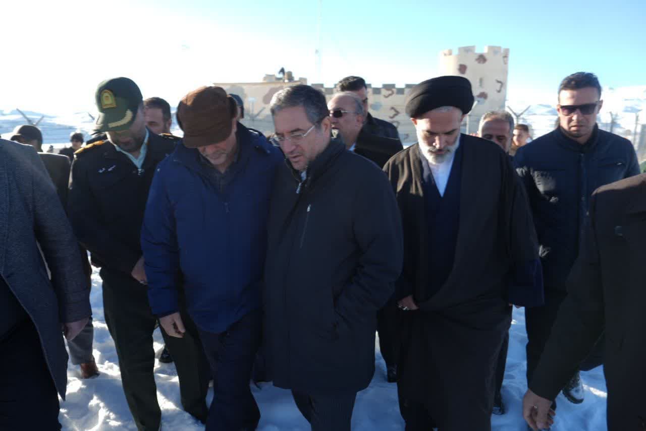 بازدید استاندار آذربایجانغربی از مرز کوزه رش + تصاویر