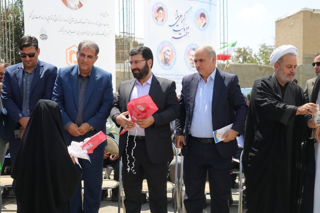 افتتاح و کلنگ زنی پروژه های شاخص بنیاد مسکن انقلاب اسلامی آذربایجان غربی در شهرستان ارومیه + تصاویر