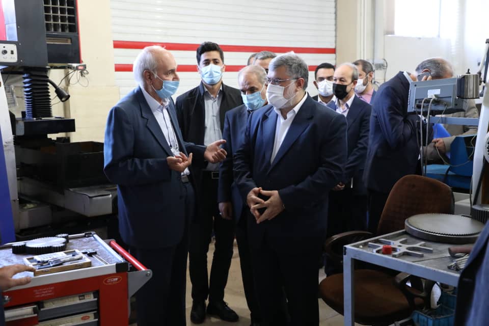 بازدید استاندار آذربایجان غربی از دو واحد دانش بنیان در ارومیه