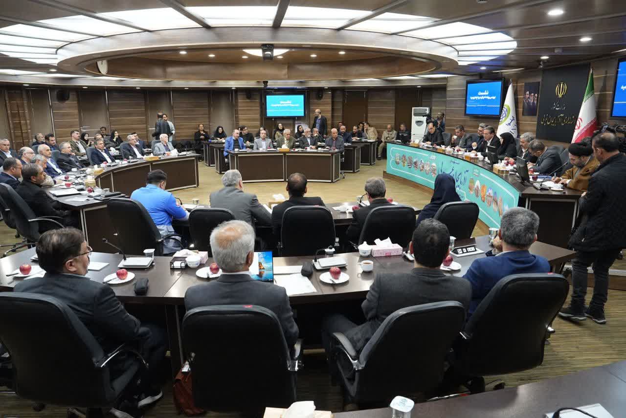 آلبوم تصویری / برگزاری نشست بررسی روند احیای دریاچه ارومیه