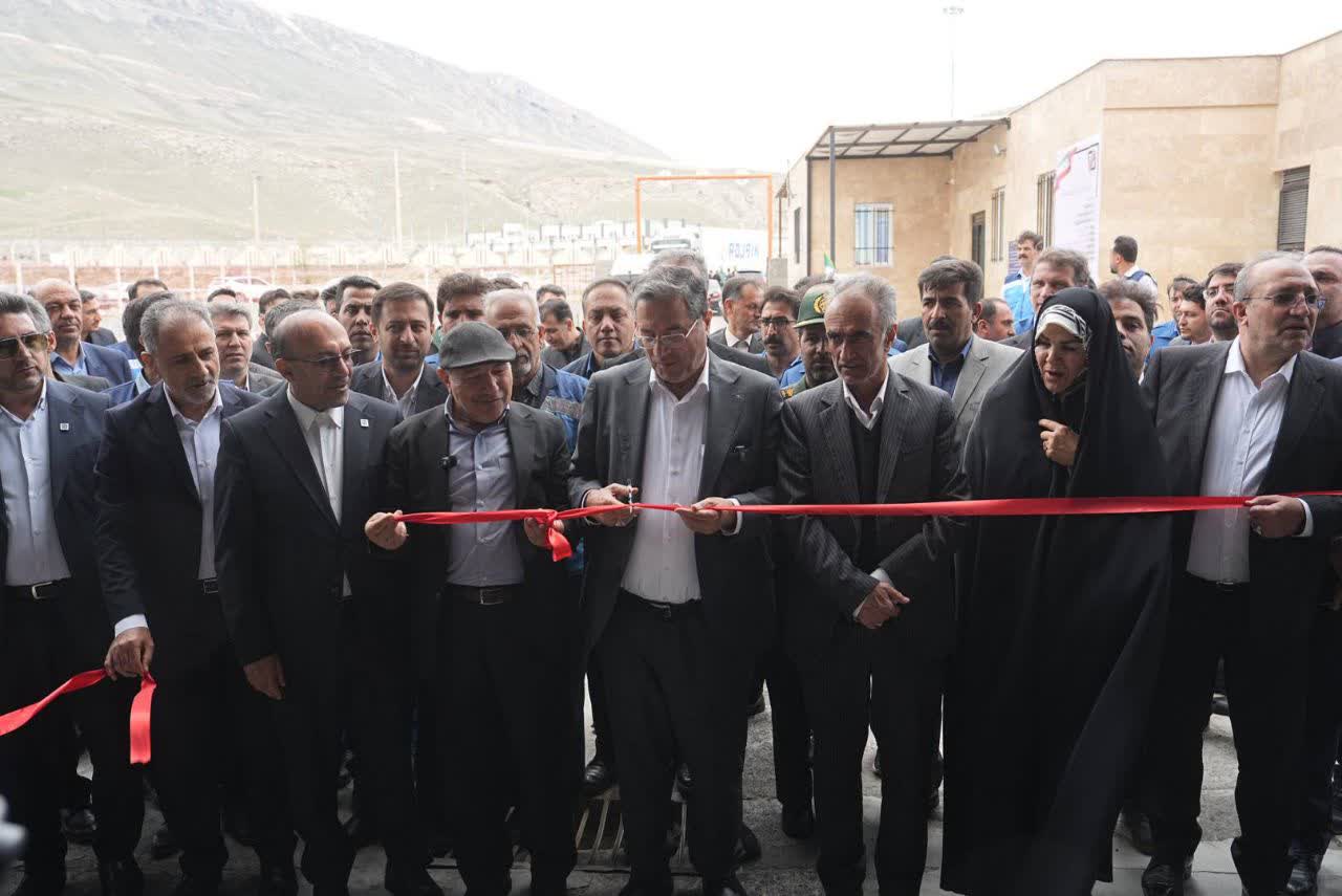 بهره‌برداری از سامانه پیشرفته ایکس‌ری کامیونی شهید باکری در مرز بازرگان + تصاویر