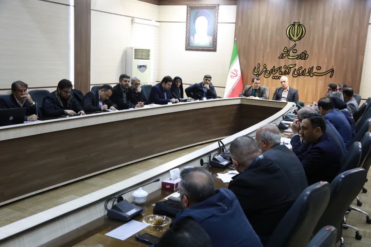 برگزاری جلسه کارگروه آرد، نان و گندم آذربایجانغربی + تصاویر