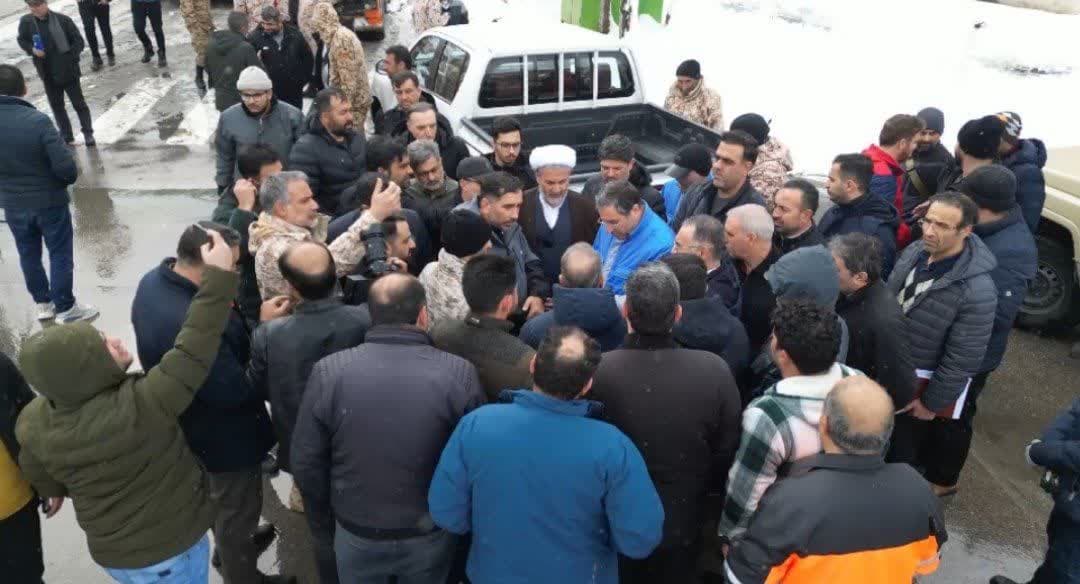 آلبوم تصویری / بازدید میدانی استاندار آذربایجانغربی از خدمترسانی در زمان بارش برف در سطح شهر ارومیه