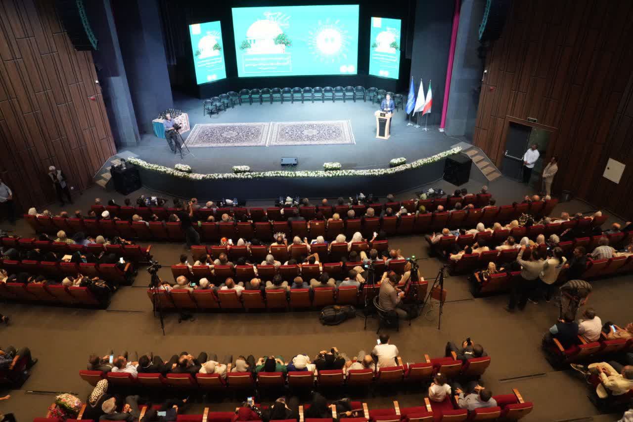 برگزاری آیین نکوداشت نامداران فرهنگ و هنر آذربایجانغربی + تصاویر