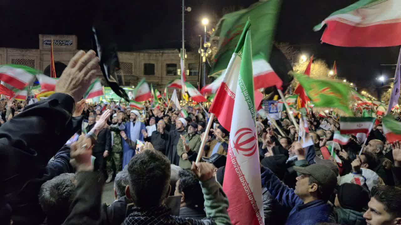 تداوم حضور مردم انقلابی ارومیه در تجمعات شبانه