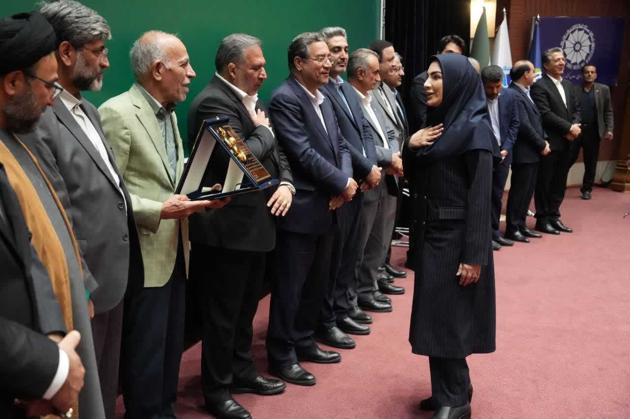 برگزاری نشست بررسی چالشها و راهکارهای توسعه اقتصادی آذربایجانغربی + تصاویر