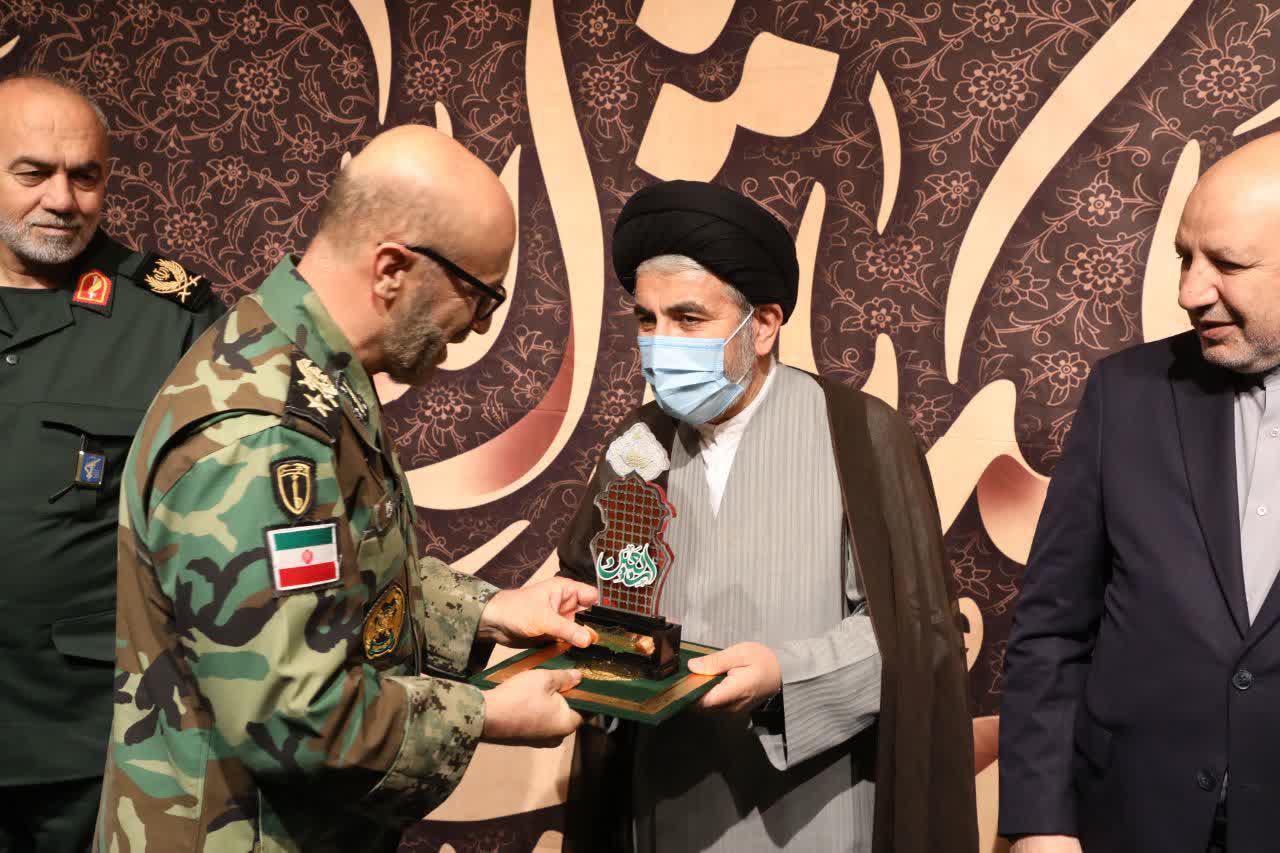 آلبوم تصویری / برگزاری آیین تجلیل از خادمین اربعین حسینی در استان و یادبود اولین سال بازگشایی مرز تمرچین جهت تردد زائرین اربعین