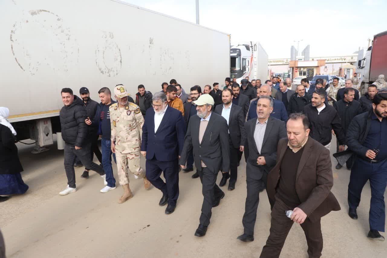 بازدید دبیر شورای عالی هماهنگی اقتصادی سران قوا و استاندار آذربایجانغربی از پایانه مرزی سرو + تصاویر