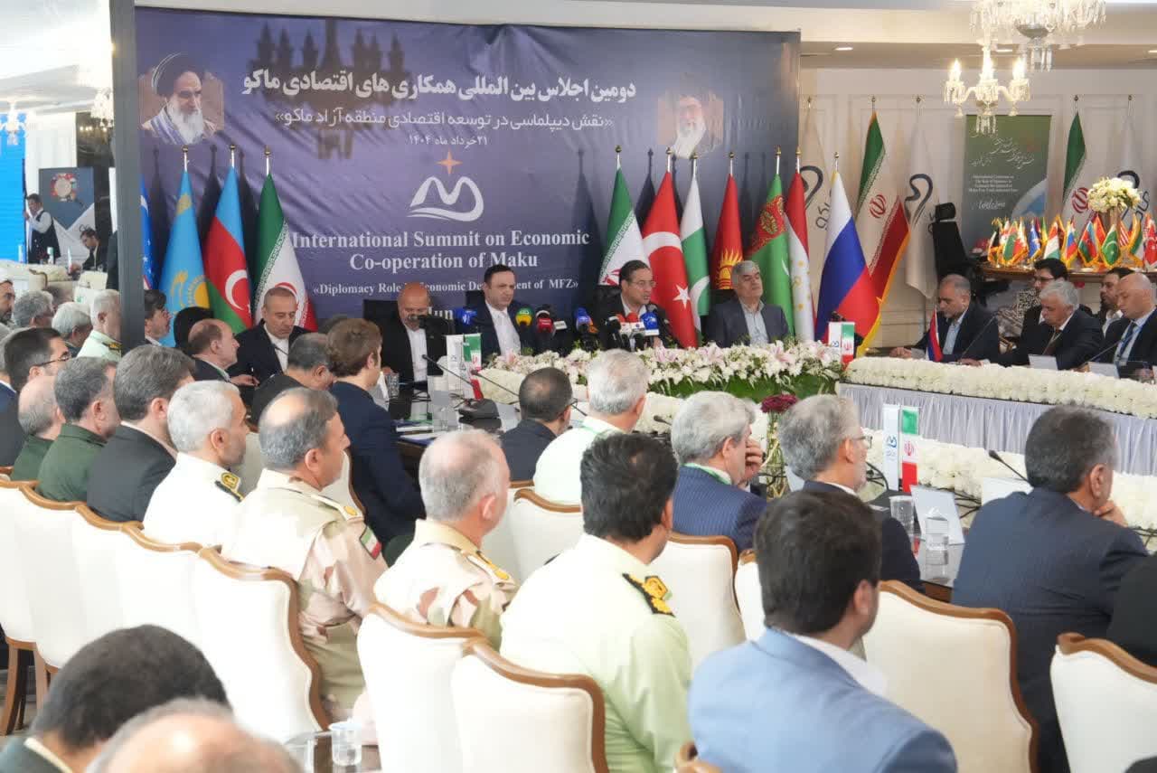 آلبوم تصویری / برگزاری دومین اجلاس بینالمللی نقش دیپلماسی در توسعه اقتصادی منطقه آزاد ماکو