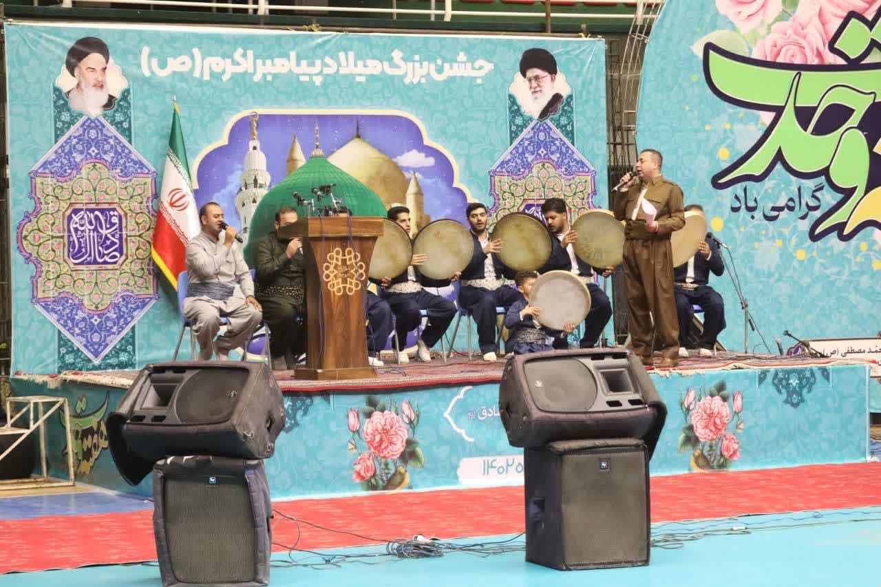 آلبوم تصویری / برگزاری جشن بزرگ میلاد باسعادت پیامبر اکرم (ص) و هفته وحدت در ارومیه