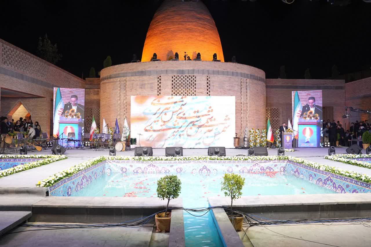 بارگاه عارف بزرگ ایران پس از دو دهه انتظار گشوده شد + تصاویر