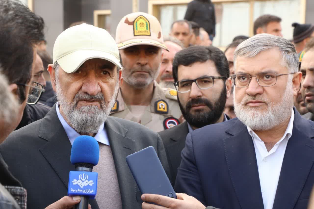 بازدید دبیر شورای عالی هماهنگی اقتصادی سران قوا و استاندار آذربایجانغربی از پایانه مرزی سرو + تصاویر