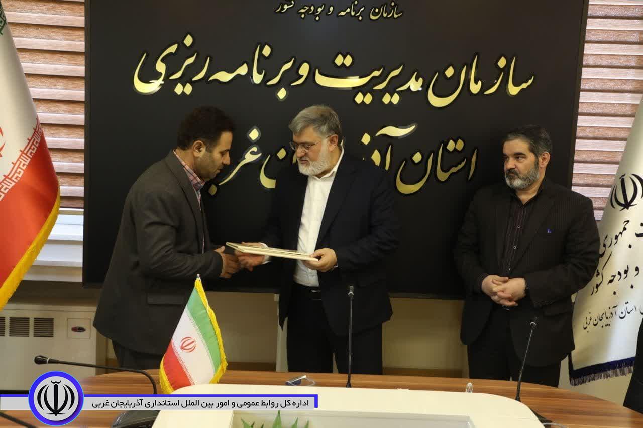آلبوم تصویری / بازدید استاندار آذربایجانغربی از سازمان مدیریت و برنامه ریزی استان