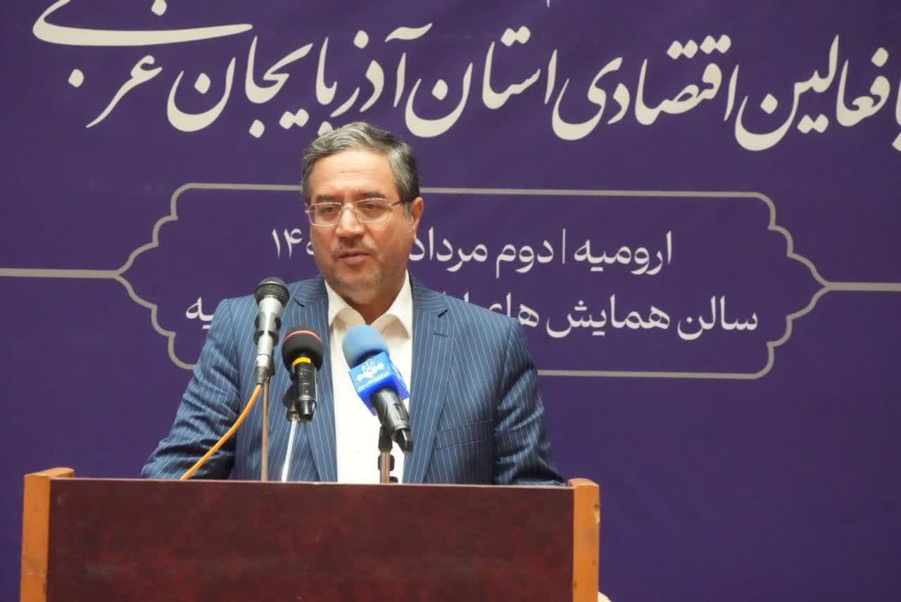 برگزاری نشست فعالین اقتصادی آذربایجانغربی + تصاویر