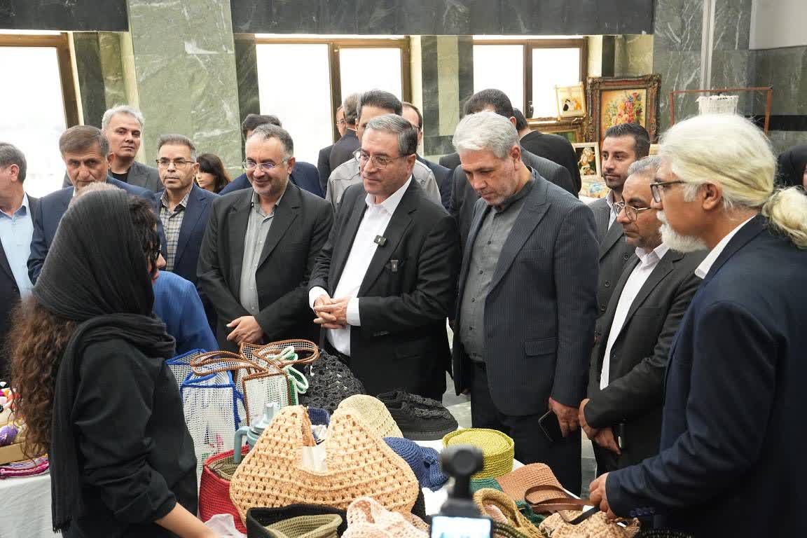 افتتاح نمایشگاه صنایعدستی در ارومیه + تصاویر