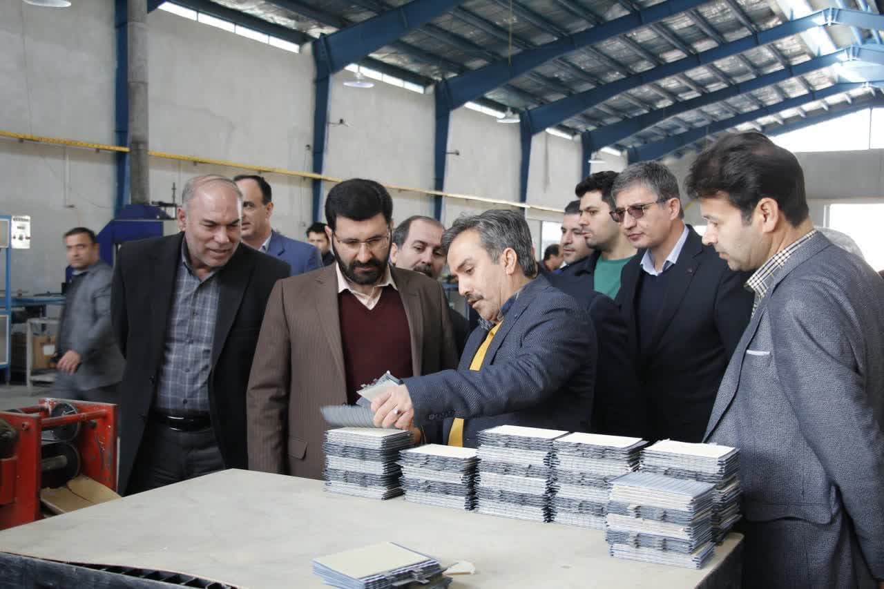 بازدید معاون هماهنگی امور اقتصادی استاندار آذربایجان غربی از سه شرکت تولیدی و صنعتی در ارومیه + تصاویر