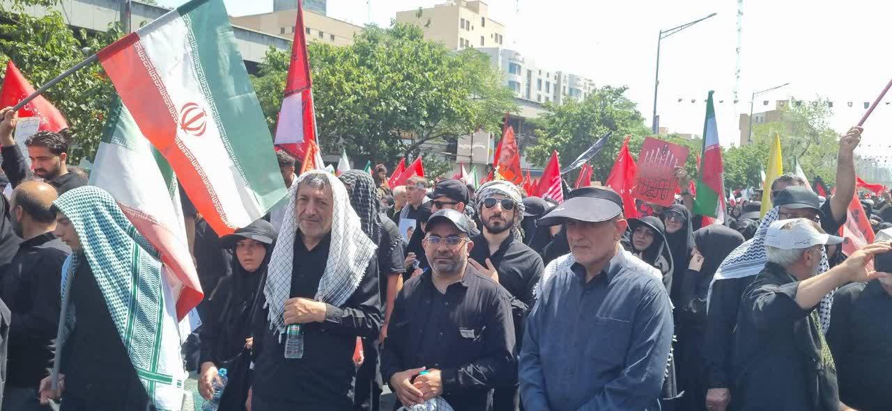حضور هیئت استانداری آذربایجانغربی در مراسم باشکوه تشییع پیکر مطهر رهبر شهید انقلاب + تصاویر