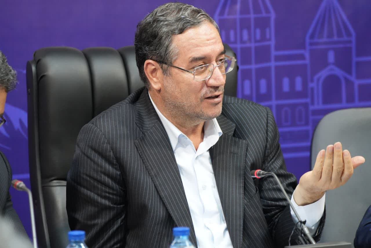 آلبوم تصویری / برگزاری جلسه فعالین اقتصادی و متنفذین شهرستان چالدران