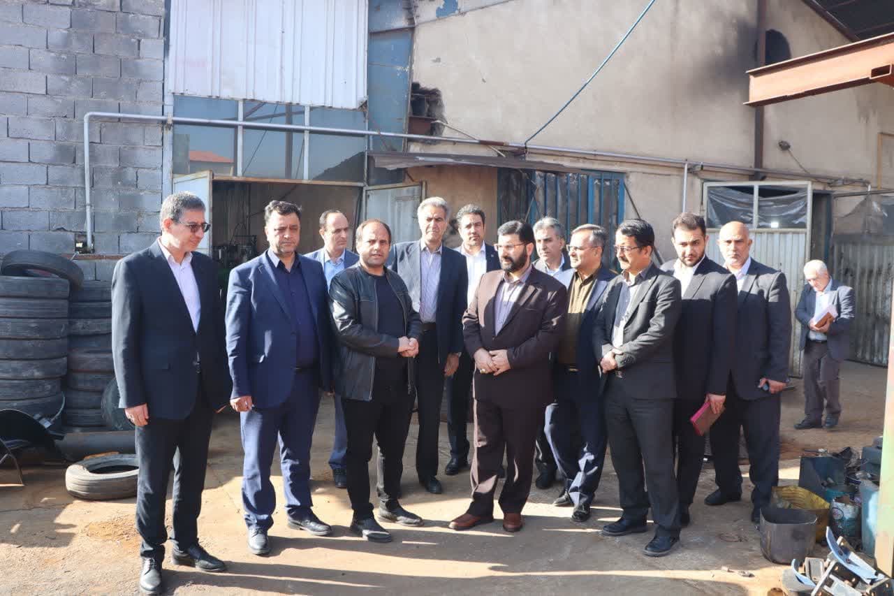 بازدید معاون هماهنگی امور اقتصادی استاندار آذربایجان غربی از دو شرکت تولیدی و صنعتی در ارومیه + تصاویر