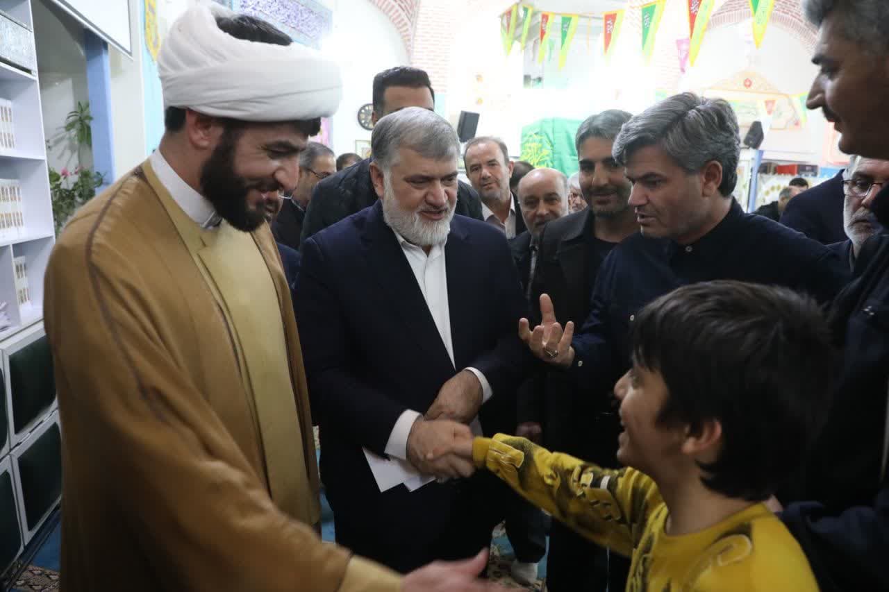 آلبوم تصویری / حضور استاندار آذربایجانغربی در جمع نمازگزاران مسجد بقیه الله ارومیه
