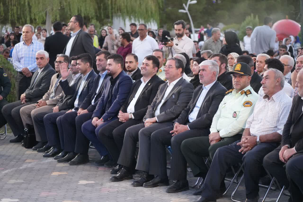 آلبوم تصویری / آغاز هشتمین جشنواره انگور ارومیه