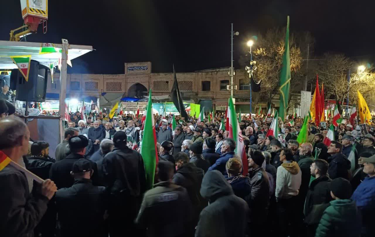 تداوم حضور مردم انقلابی ارومیه در تجمعات شبانه