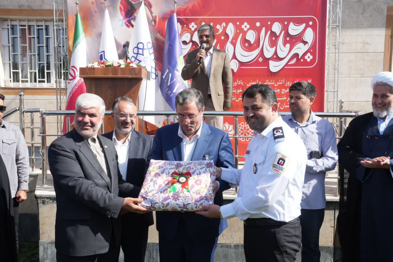 برگزاری آیین کلنگزنی ایستگاه آتشنشانی البرز در ارومیه + تصاویر