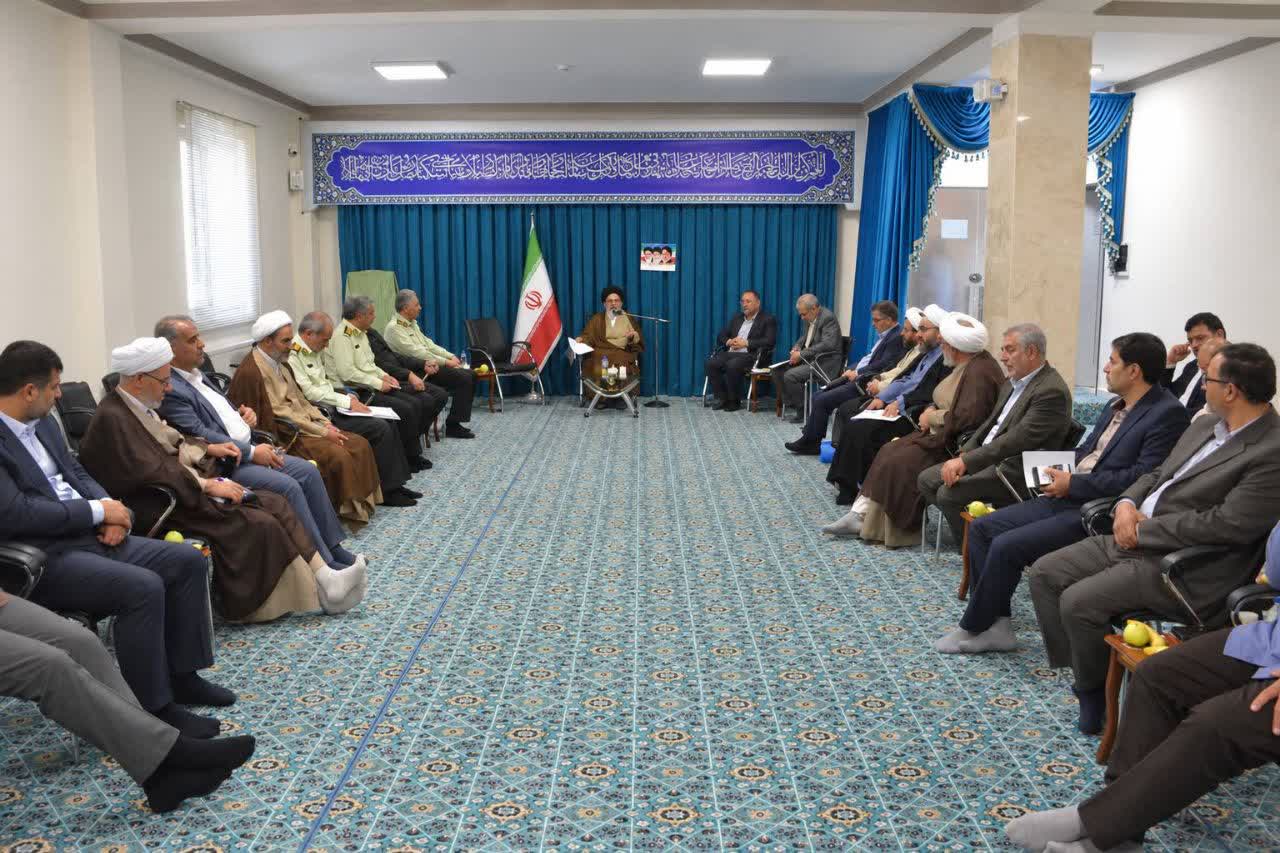 در جنگ ارادهها با دشمن قرار داریم