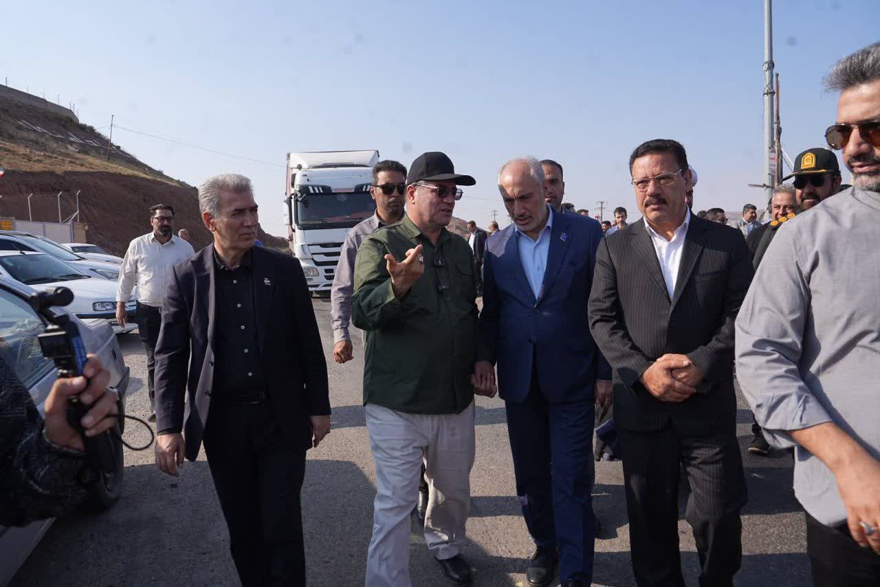 آغاز سفر معاون رئیسجمهور و معاون وزیر راه و شهرسازی به آذربایجانغربی + تصاویر