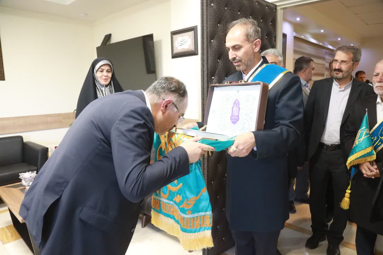 دیدار خادمان مسجد جمکران با مدیران و کارکنان استانداری آذربایجانغربی + تصاویر