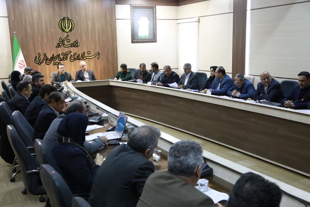 برگزاری جلسه کارگروه آرد، نان و گندم آذربایجانغربی + تصاویر