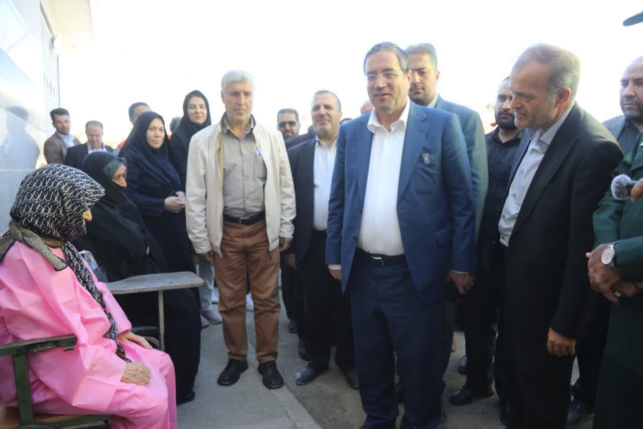 دیدار استاندار آذربایجانغربی با دکتر قاضیزاده هاشمی در نقده + تصاویر