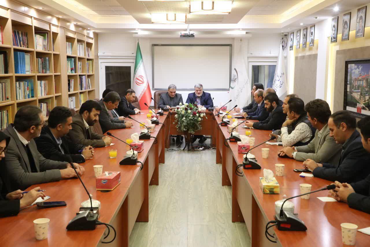 آلبوم تصویری / بازدید معاون هماهنگی امور اقتصادی و توسعه منطقهای وزیر کشور از مرکز خدمات سرمایهگذاری آذربایجانغربی
