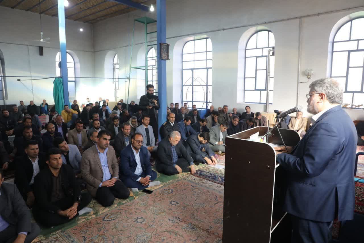آلبوم تصویری / حضور استاندار آذربایجانغربی در جمع مردم شهر یولاگلدی شهرستان شوط