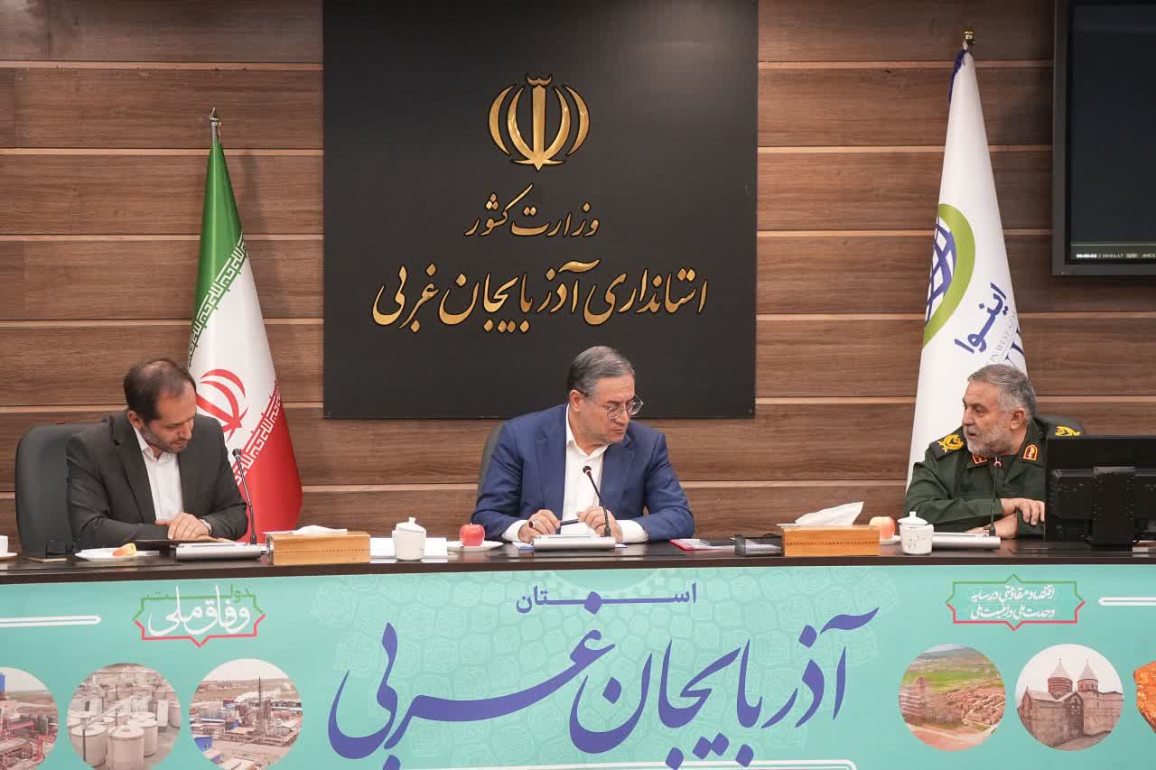 ابلاغ 15 تصمیم اجرایی برای رفع گلوگاههای مرز بازرگان + تصاویر