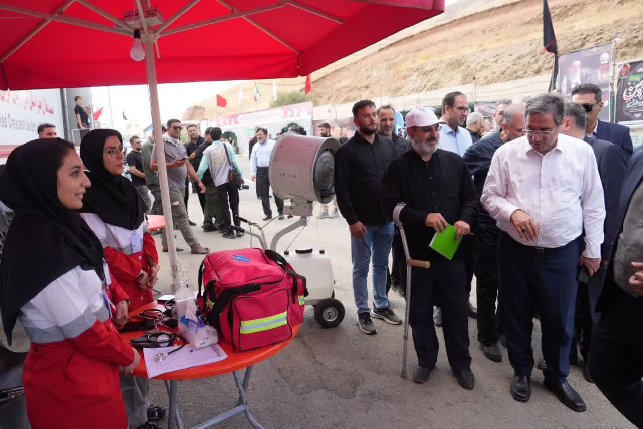 بازدید استاندار آذربایجانغربی از روند ارائه خدمات به زائران اربعین حسینی + تصاویر