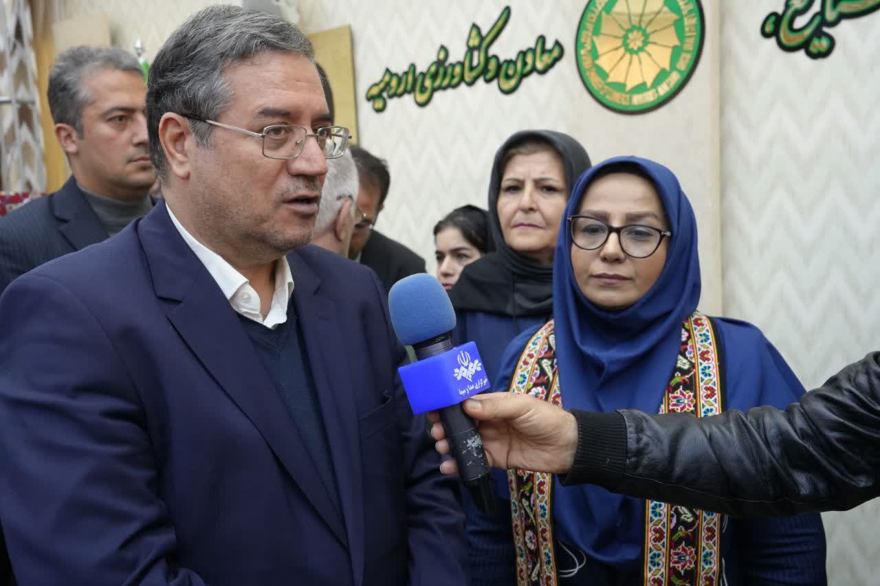 برگزاری جشنواره پاسداشت هنر صنعت فرش دستباف در ارومیه + تصاویر