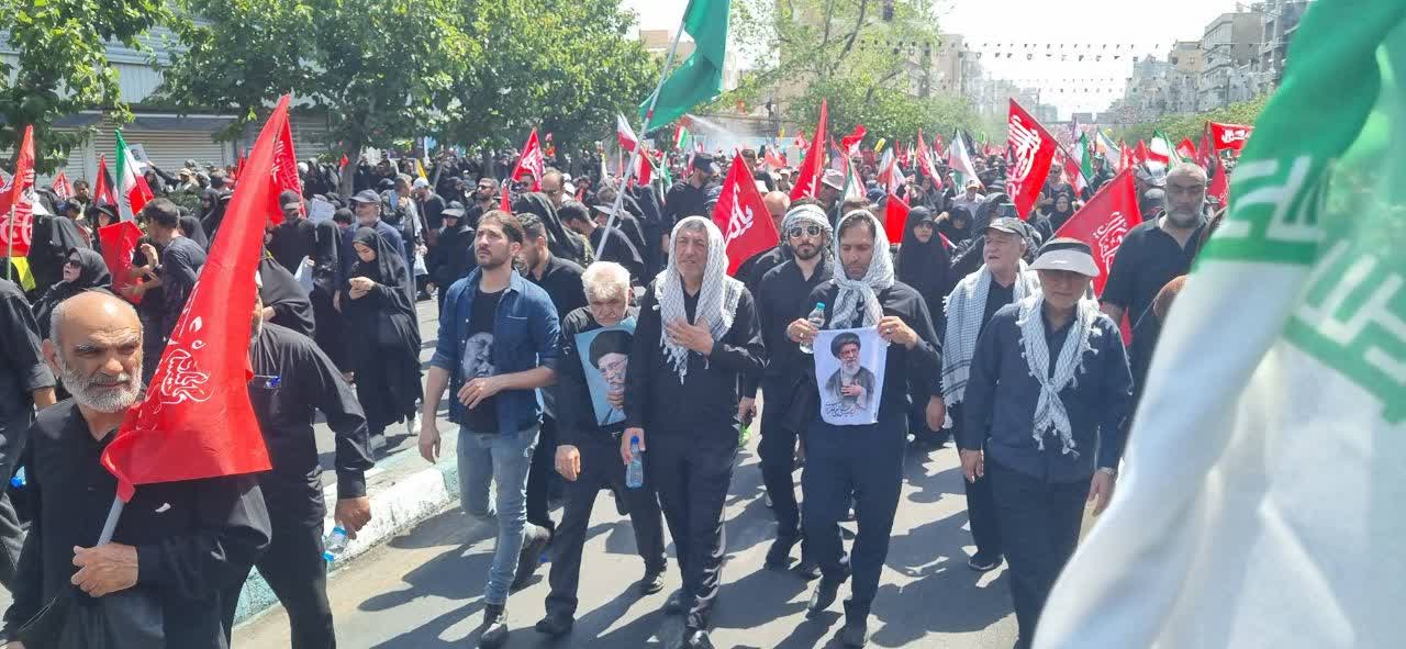 حضور هیئت استانداری آذربایجانغربی در مراسم باشکوه تشییع پیکر مطهر رهبر شهید انقلاب + تصاویر